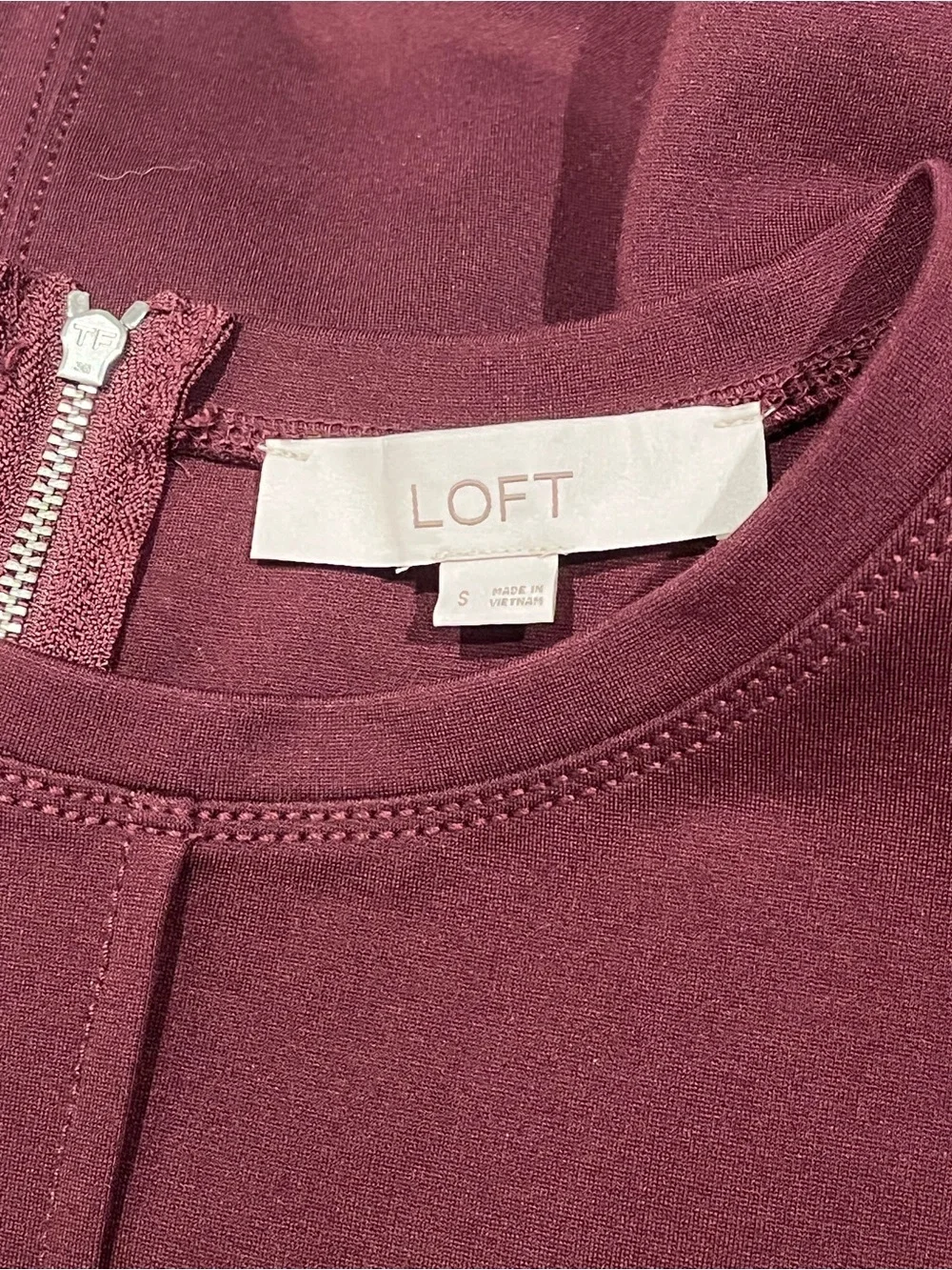 LOFT Burgundy Shift Dress Sz S NWOT⭐️